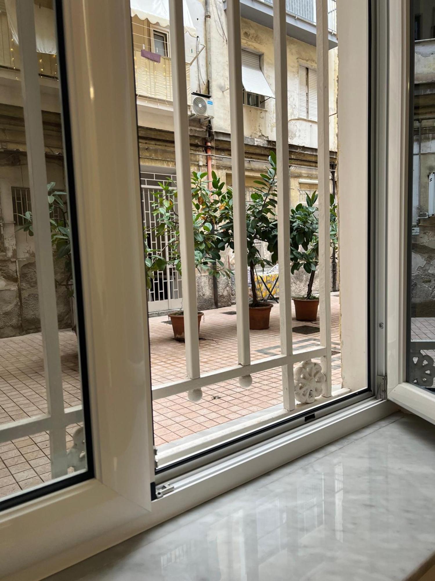 L'Ospite Napoletano Apartment Napoli Ngoại thất bức ảnh